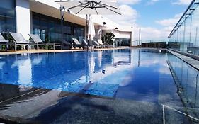 The Residence Studio - Menlyn Maine